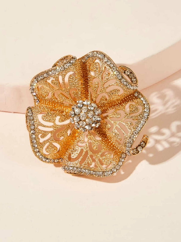 Rhinestone Engraved Hollow Flower Ring