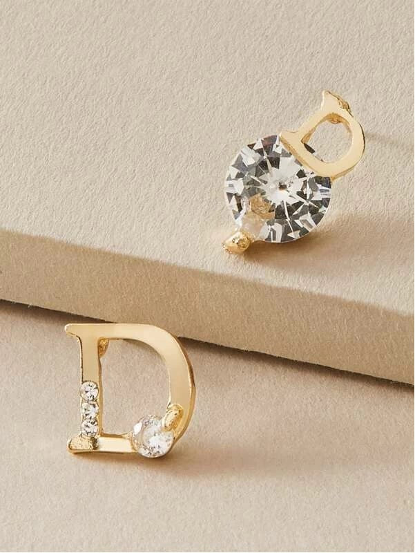 Rhinestone Engraved Letter Decor Earrings